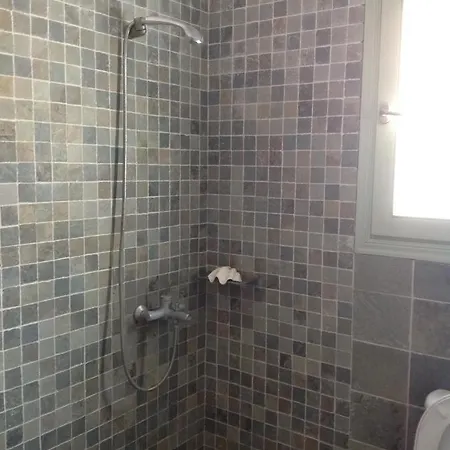 Liopi Village Andros فيلة