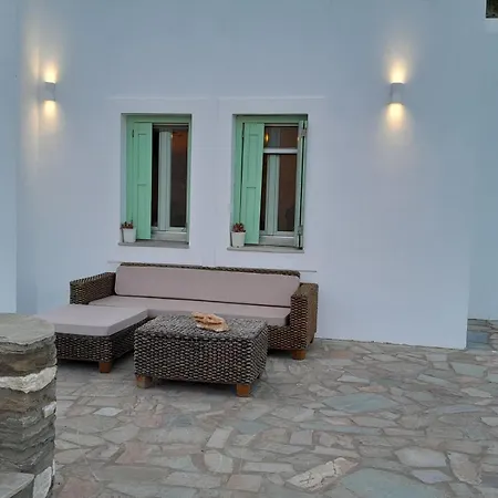 Liopi Village Andros فيلة