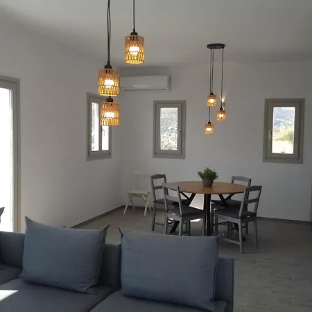 فيلة Liopi Village Andros