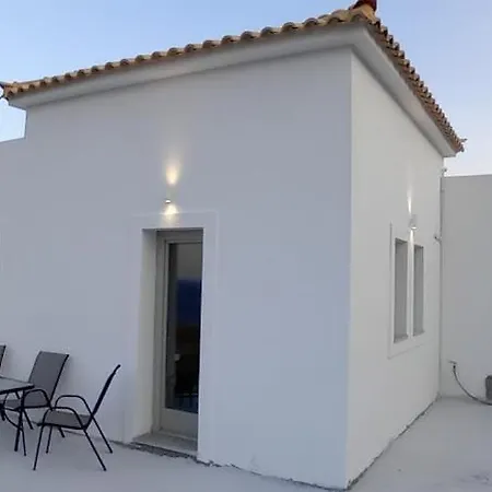 Liopi Village Andros فيلة